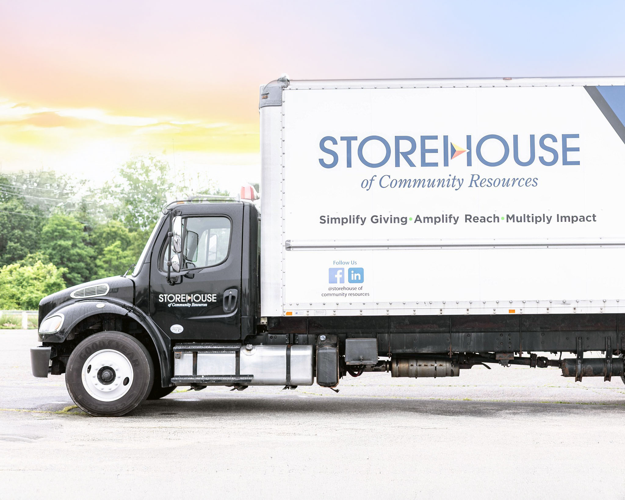 Storehouse_Truck
